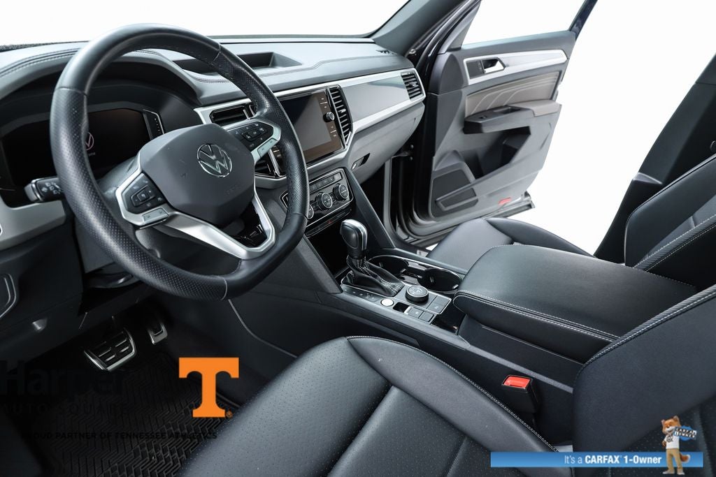 2023 Volkswagen Atlas Cross Sport 2.0T SEL R-Line