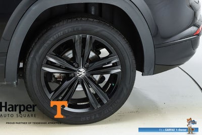 2023 Volkswagen Atlas Cross Sport 2.0T SEL R-Line