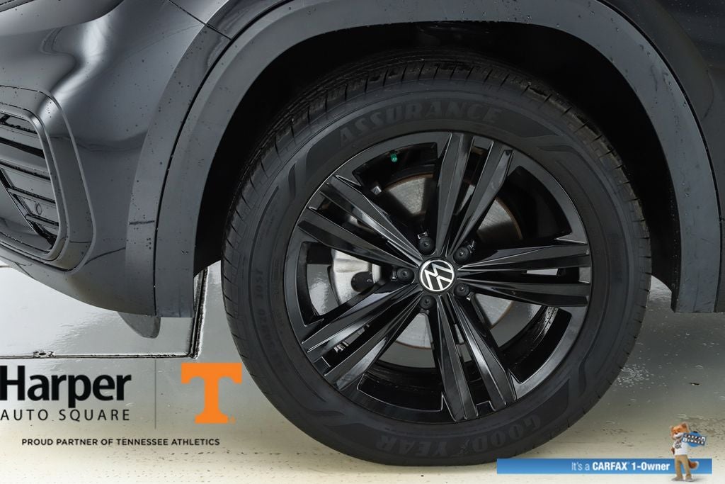 2023 Volkswagen Atlas Cross Sport 2.0T SEL R-Line