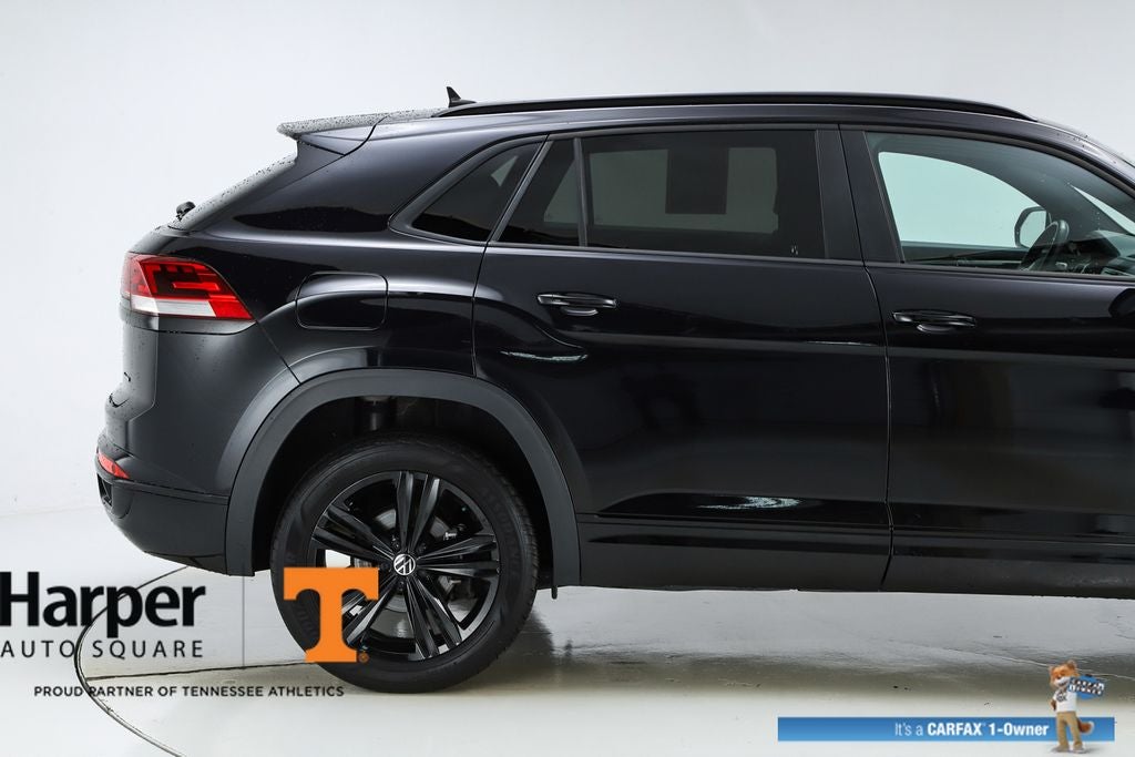 2023 Volkswagen Atlas Cross Sport 2.0T SEL R-Line