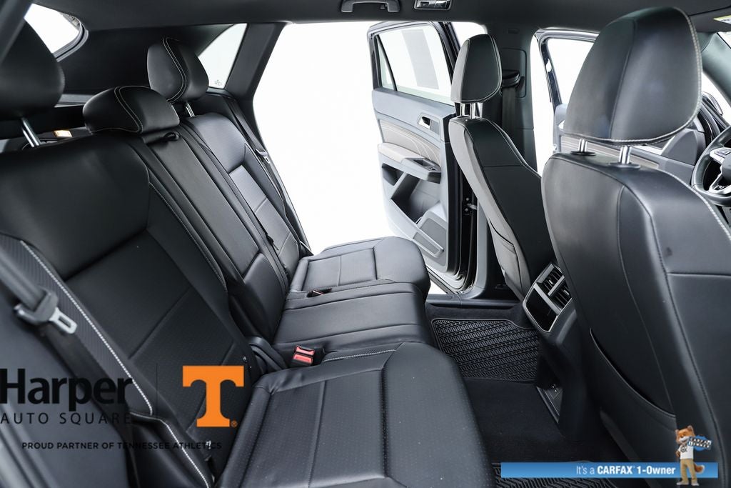 2023 Volkswagen Atlas Cross Sport 2.0T SEL R-Line