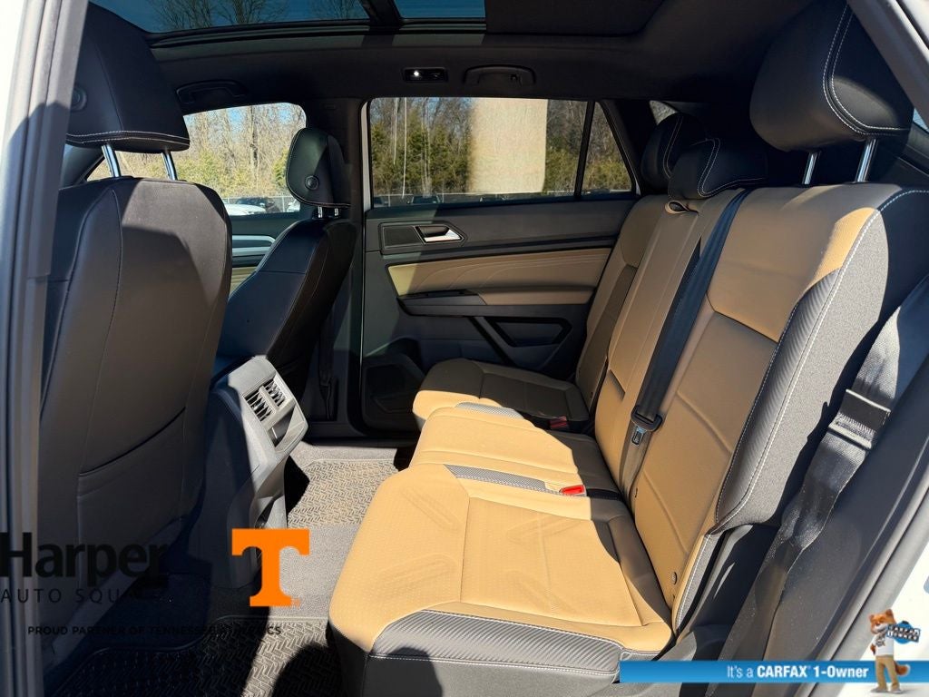 2023 Volkswagen Atlas Cross Sport 2.0T SEL R-Line