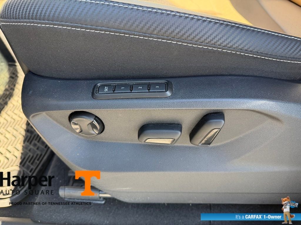 2023 Volkswagen Atlas Cross Sport 2.0T SEL R-Line