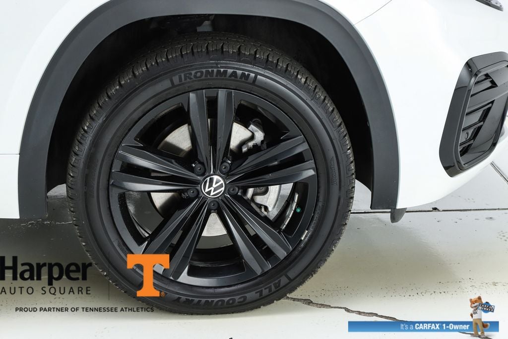 2023 Volkswagen Atlas Cross Sport 2.0T SEL R-Line