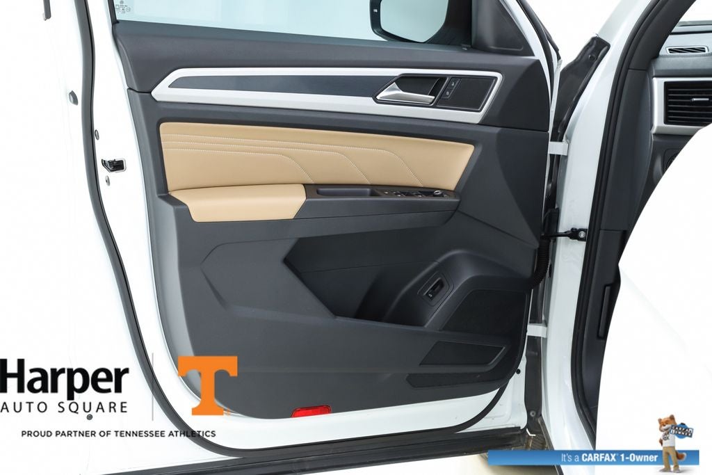 2023 Volkswagen Atlas Cross Sport 2.0T SEL R-Line