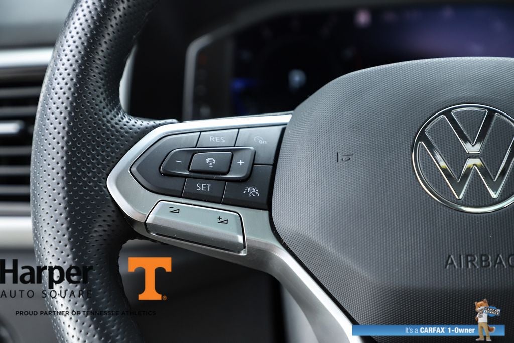 2023 Volkswagen Atlas Cross Sport 2.0T SEL R-Line