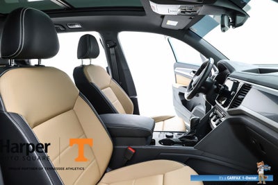 2023 Volkswagen Atlas Cross Sport 2.0T SEL R-Line