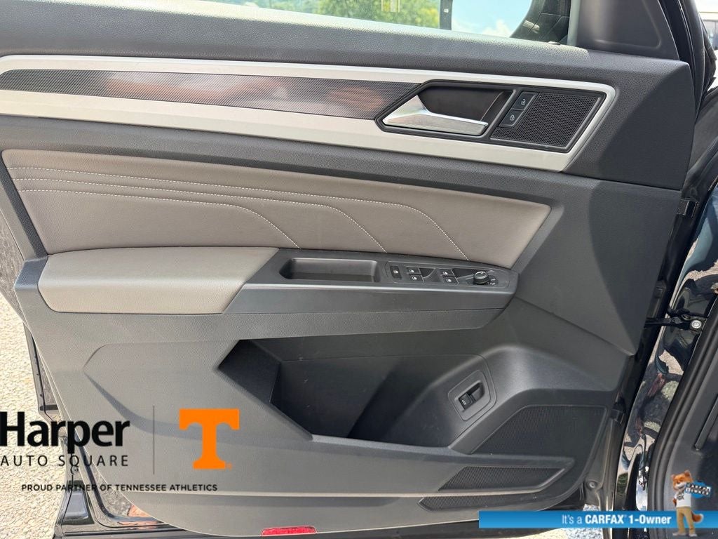 2023 Volkswagen Atlas Cross Sport 3.6L V6 SEL R-Line