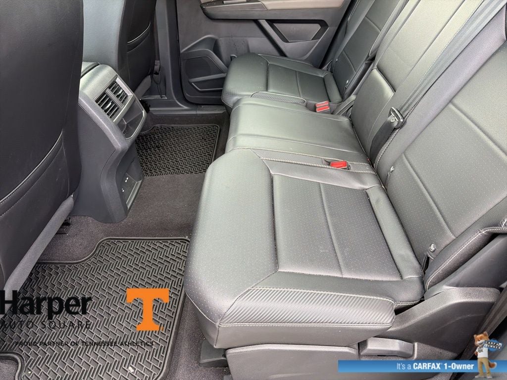 2023 Volkswagen Atlas Cross Sport 3.6L V6 SEL R-Line