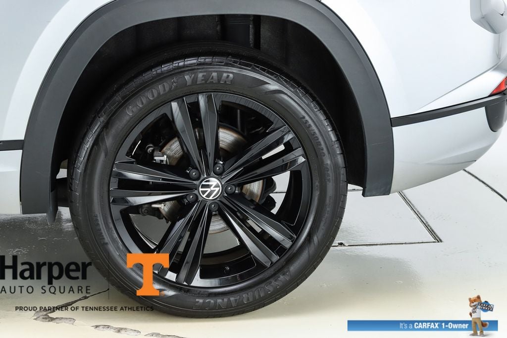 2023 Volkswagen Atlas Cross Sport 3.6L V6 SEL R-Line