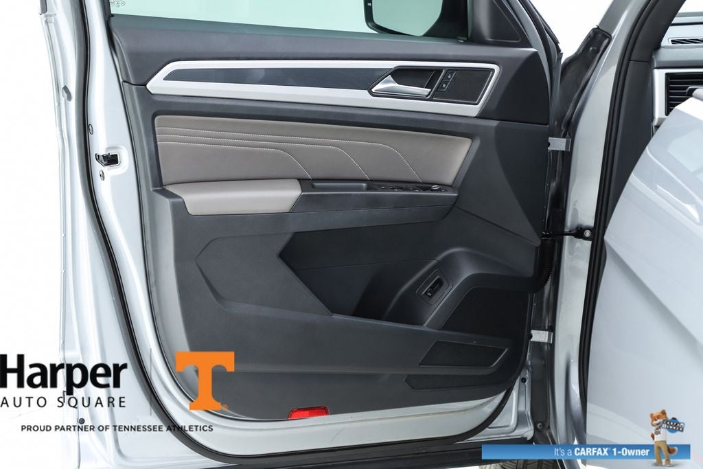 2023 Volkswagen Atlas Cross Sport 3.6L V6 SEL R-Line