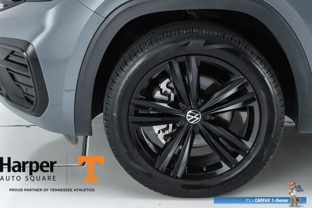 2023 Volkswagen Atlas Cross Sport 3.6L V6 SEL R-Line