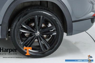 2023 Volkswagen Atlas Cross Sport 3.6L V6 SEL R-Line
