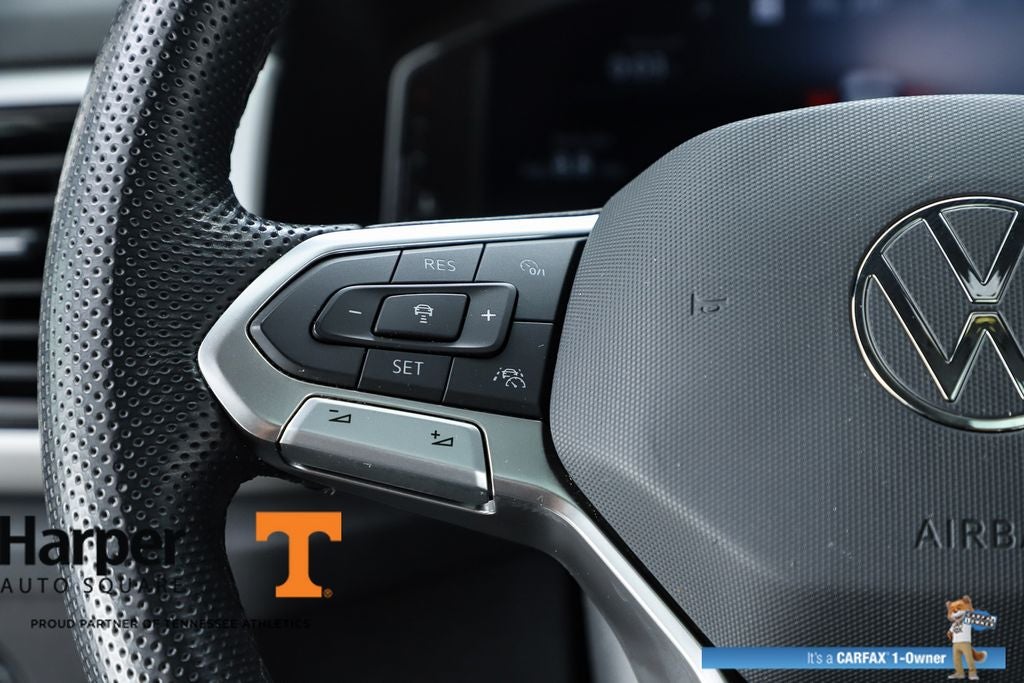 2023 Volkswagen Atlas Cross Sport 3.6L V6 SEL R-Line