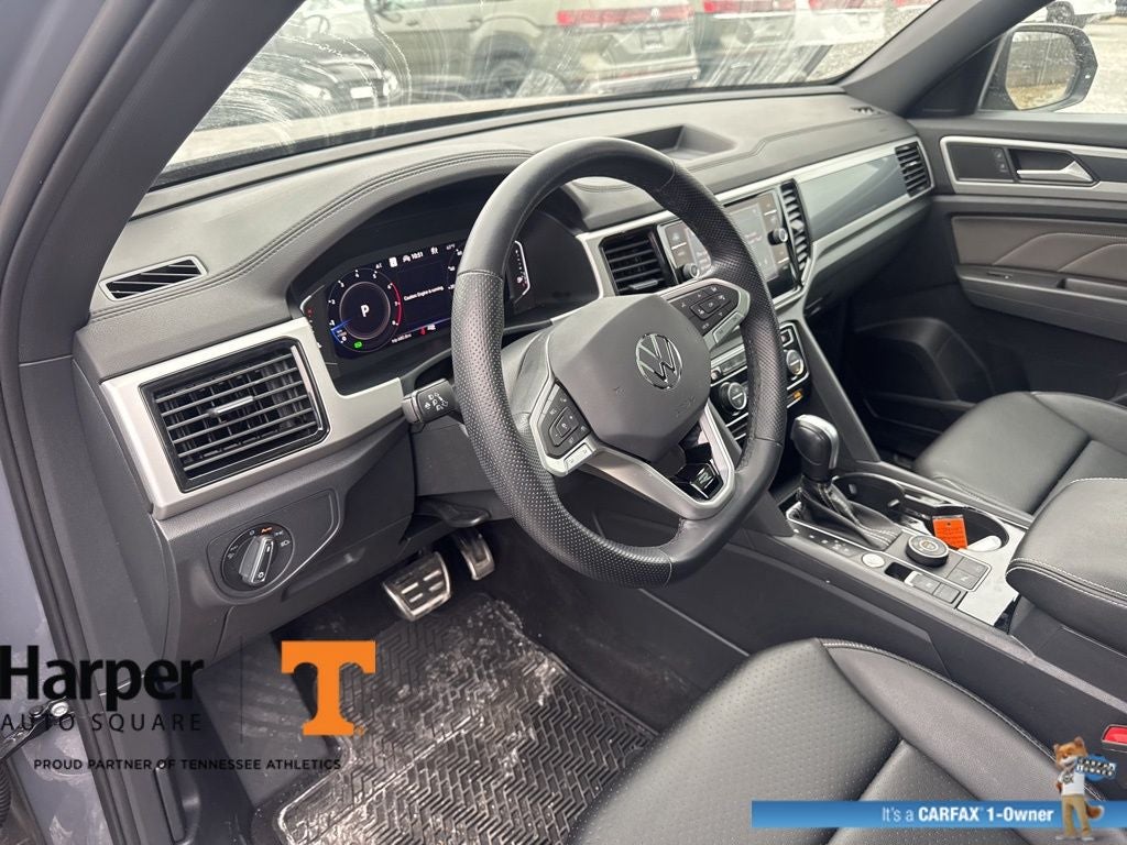 2023 Volkswagen Atlas Cross Sport 3.6L V6 SEL R-Line
