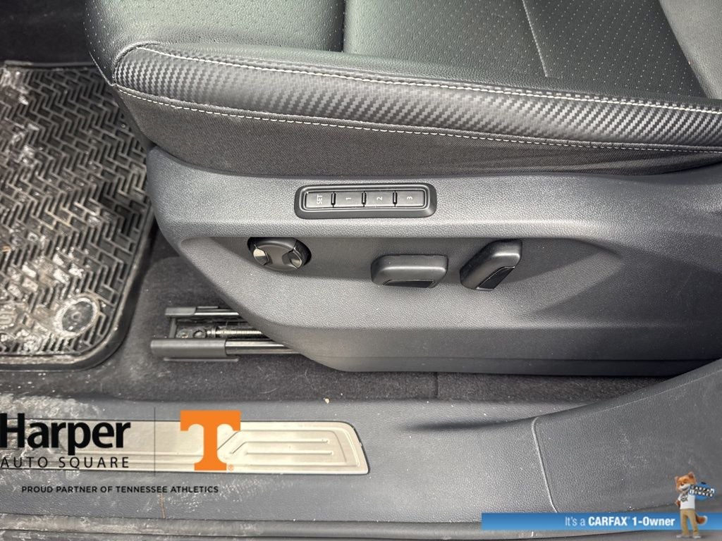 2023 Volkswagen Atlas Cross Sport 3.6L V6 SEL R-Line