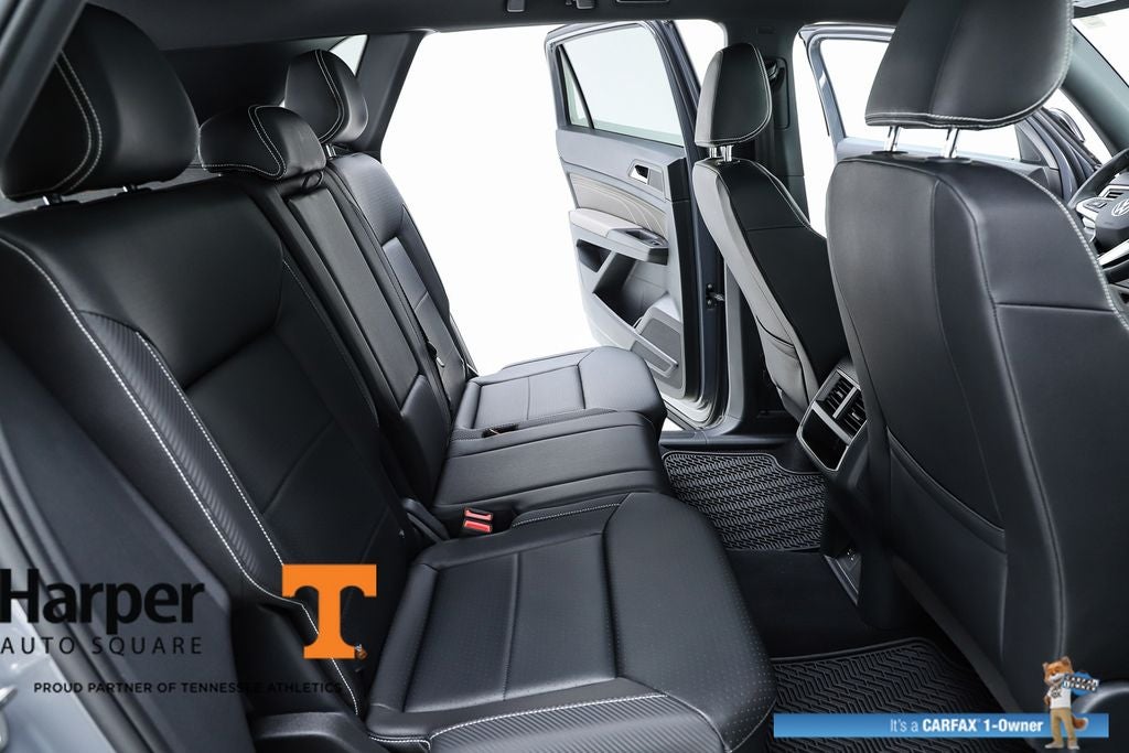 2023 Volkswagen Atlas Cross Sport 3.6L V6 SEL R-Line