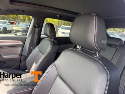 2023 Volkswagen Atlas Cross Sport 3.6L V6 SEL R-Line