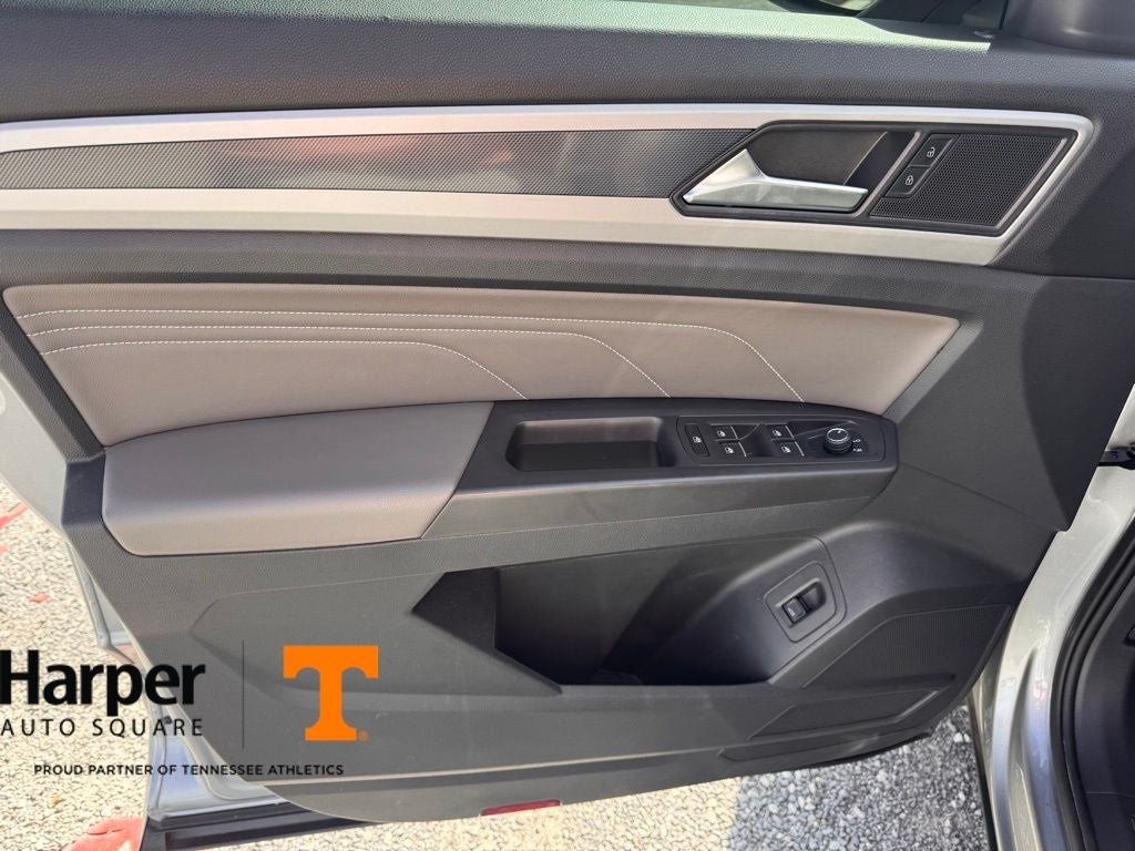 2023 Volkswagen Atlas Cross Sport 3.6L V6 SEL R-Line