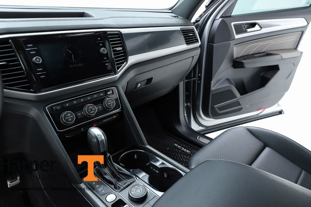 2023 Volkswagen Atlas Cross Sport 3.6L V6 SEL R-Line