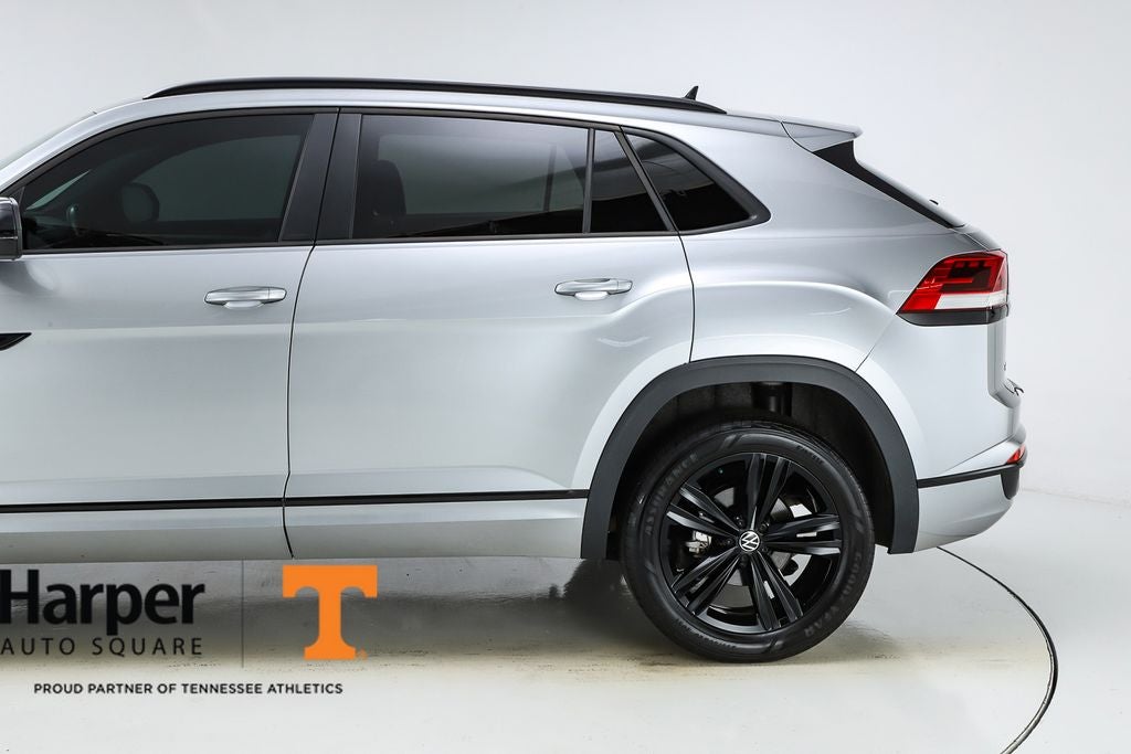 2023 Volkswagen Atlas Cross Sport 3.6L V6 SEL R-Line