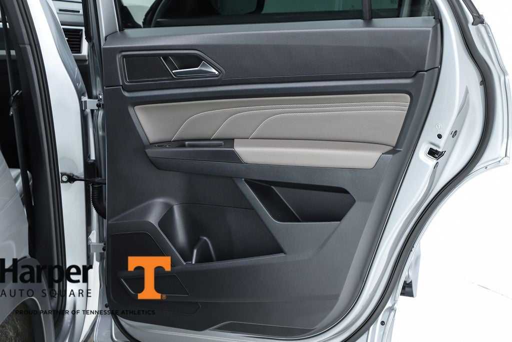 2023 Volkswagen Atlas Cross Sport 3.6L V6 SEL R-Line