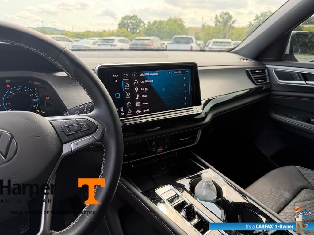 2024 Volkswagen Atlas Cross Sport 2.0T SE w/Technology