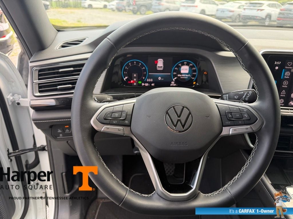 2024 Volkswagen Atlas Cross Sport 2.0T SE w/Technology
