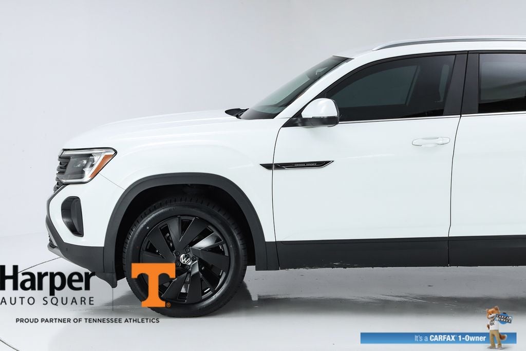 2024 Volkswagen Atlas Cross Sport 2.0T SE w/Technology