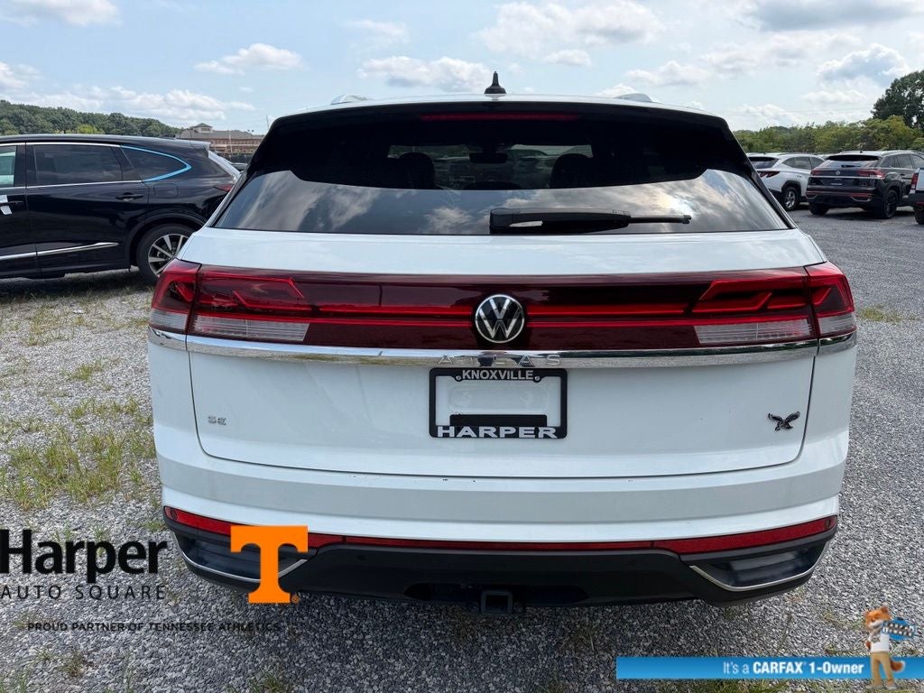 2024 Volkswagen Atlas Cross Sport 2.0T SE w/Technology