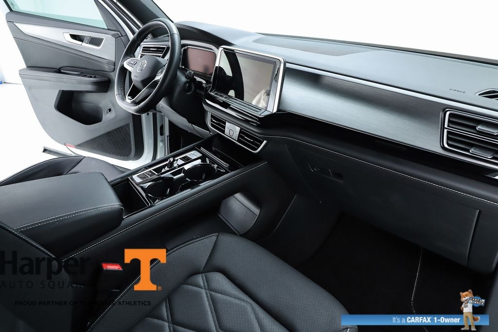 2024 Volkswagen Atlas Cross Sport 2.0T SE w/Technology
