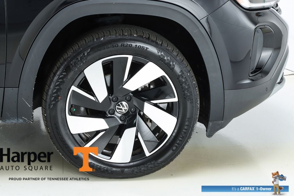 2024 Volkswagen Atlas Cross Sport 2.0T SE w/Technology