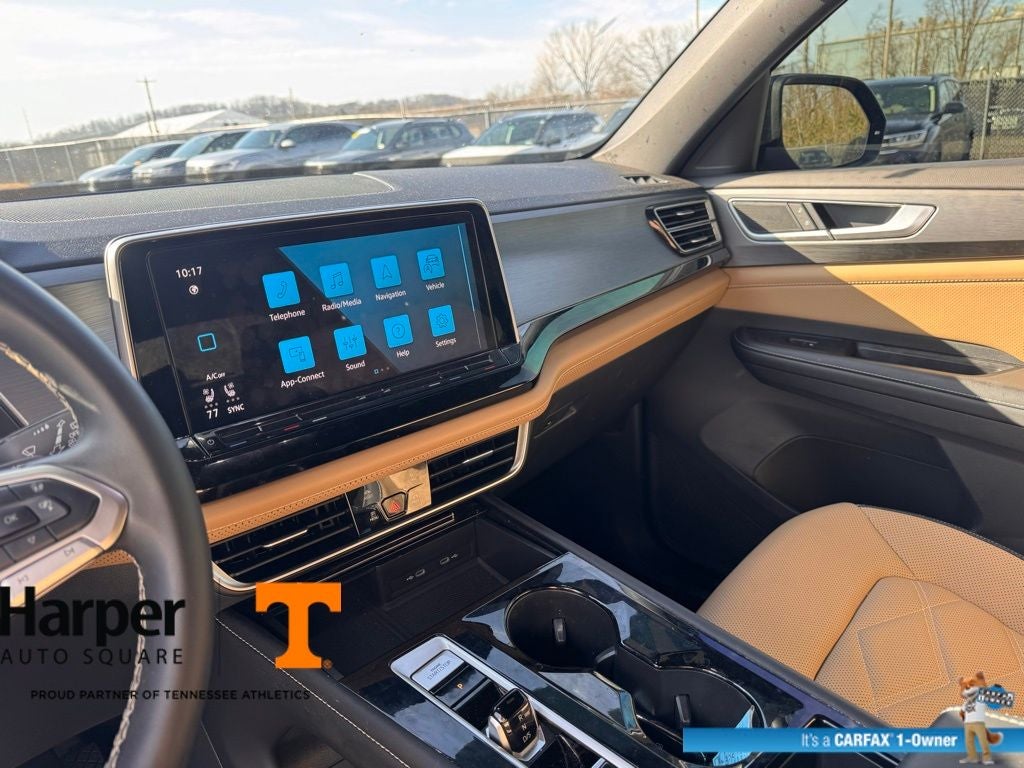 2024 Volkswagen Atlas Cross Sport 2.0T SE w/Technology