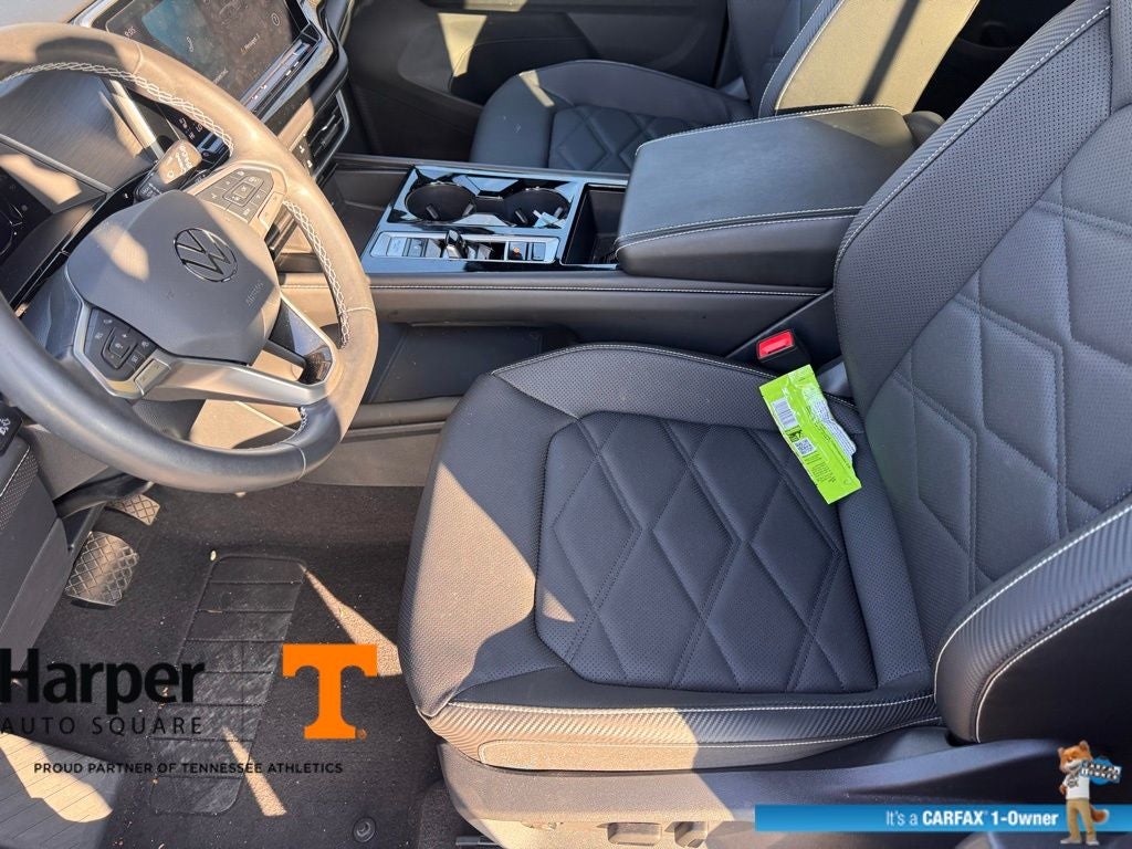 2024 Volkswagen Atlas Cross Sport 2.0T SE w/Technology