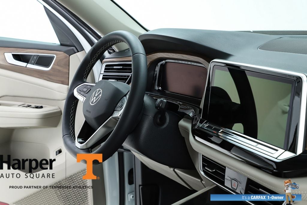 2024 Volkswagen Atlas 2.0T SE w/Technology