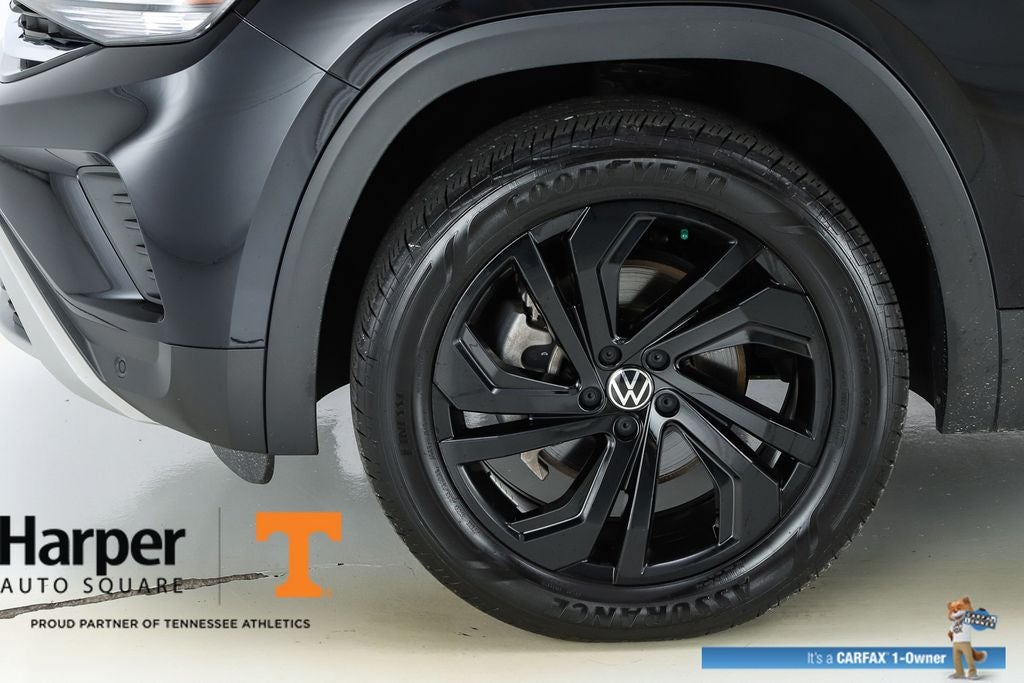2023 Volkswagen Atlas 3.6L V6 SE w/Technology