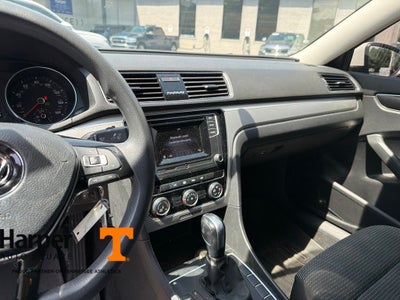 2018 Volkswagen Passat 2.0T S