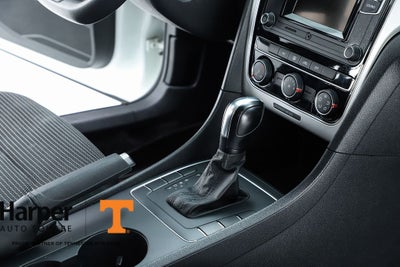 2018 Volkswagen Passat 2.0T S