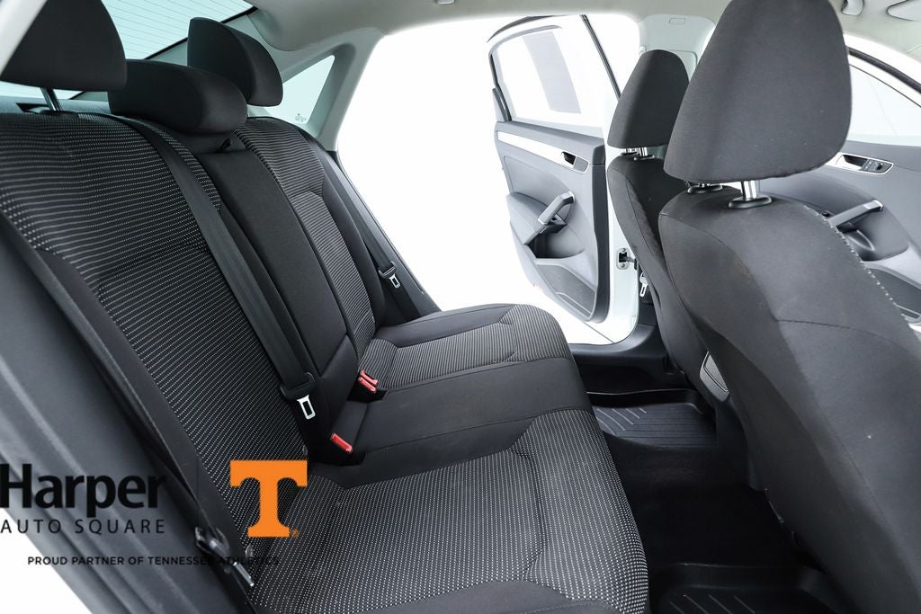 2018 Volkswagen Passat 2.0T S