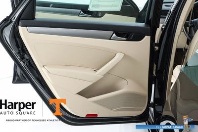 2015 Volkswagen Passat 1.8T Limited Edition