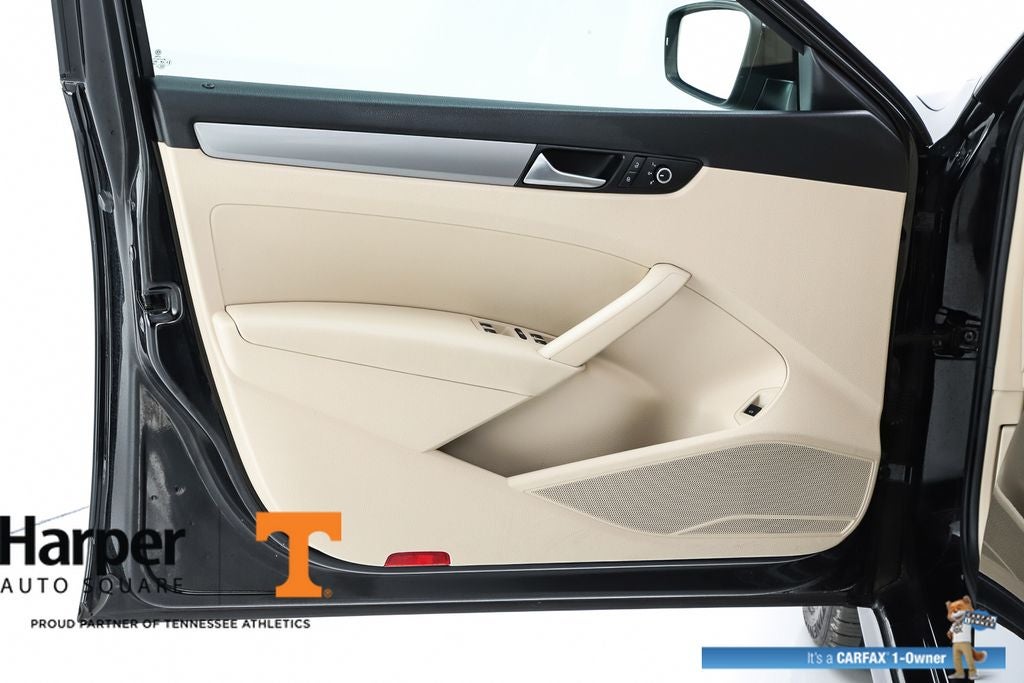 2015 Volkswagen Passat 1.8T Limited Edition