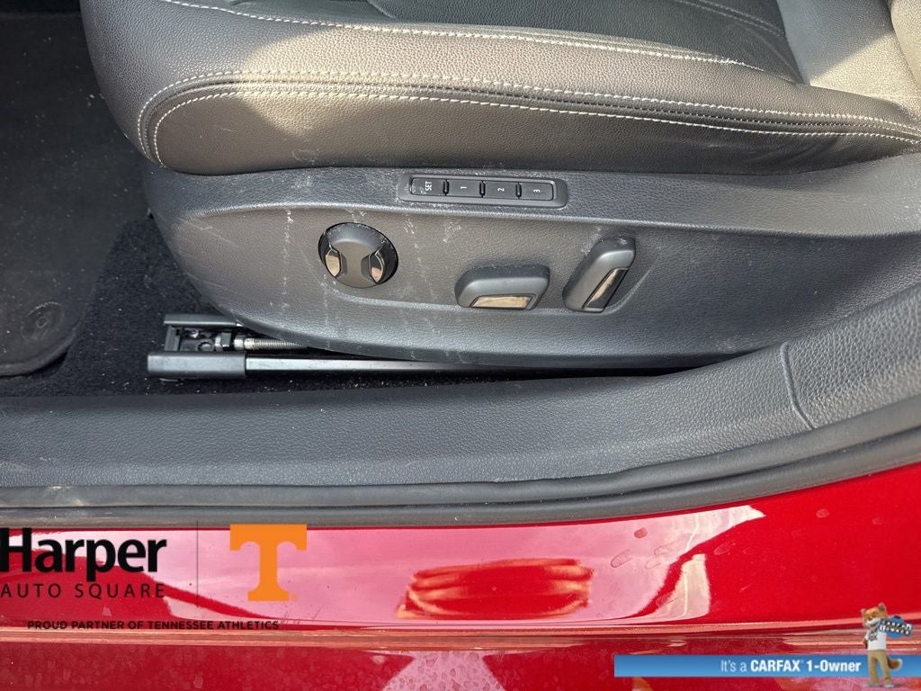 2022 Volkswagen Passat 2.0T Limited Edition