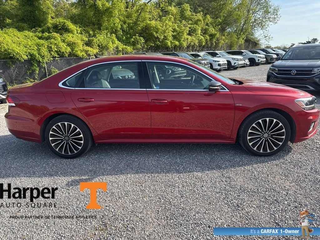 2022 Volkswagen Passat 2.0T Limited Edition