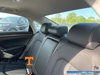 2022 Volkswagen Passat 2.0T Limited Edition