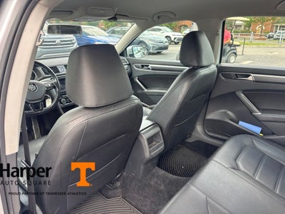 2017 Volkswagen Passat 1.8T R-Line