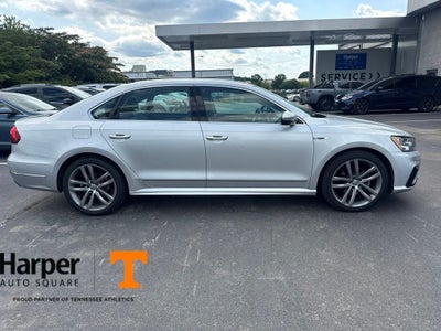 2017 Volkswagen Passat 1.8T R-Line