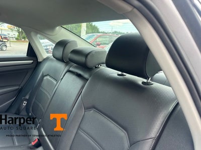 2017 Volkswagen Passat 1.8T R-Line