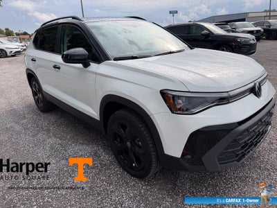 2025 Volkswagen Taos 1.5T SE Black