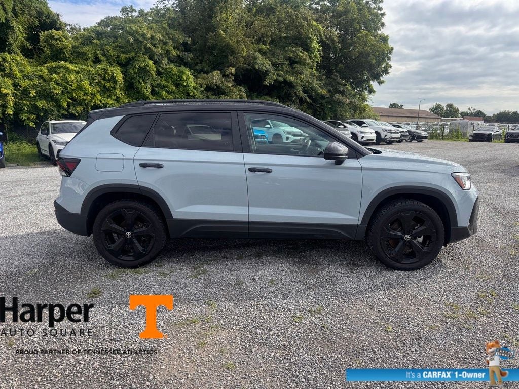 2025 Volkswagen Taos 1.5T SE Black