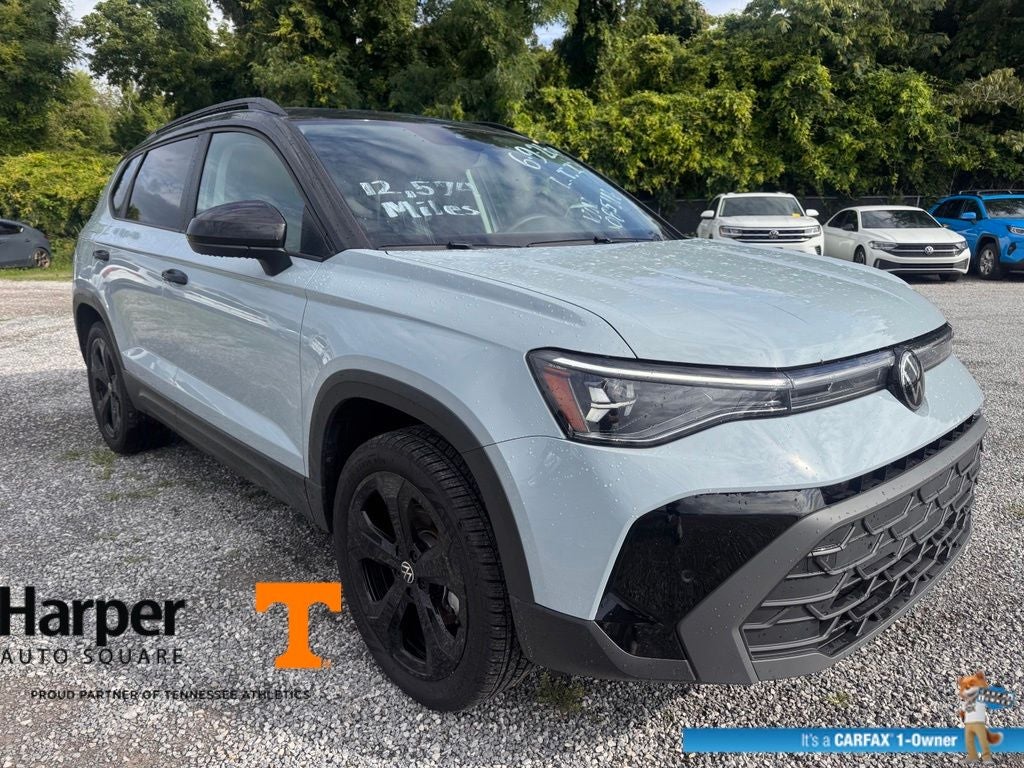 2025 Volkswagen Taos 1.5T SE Black